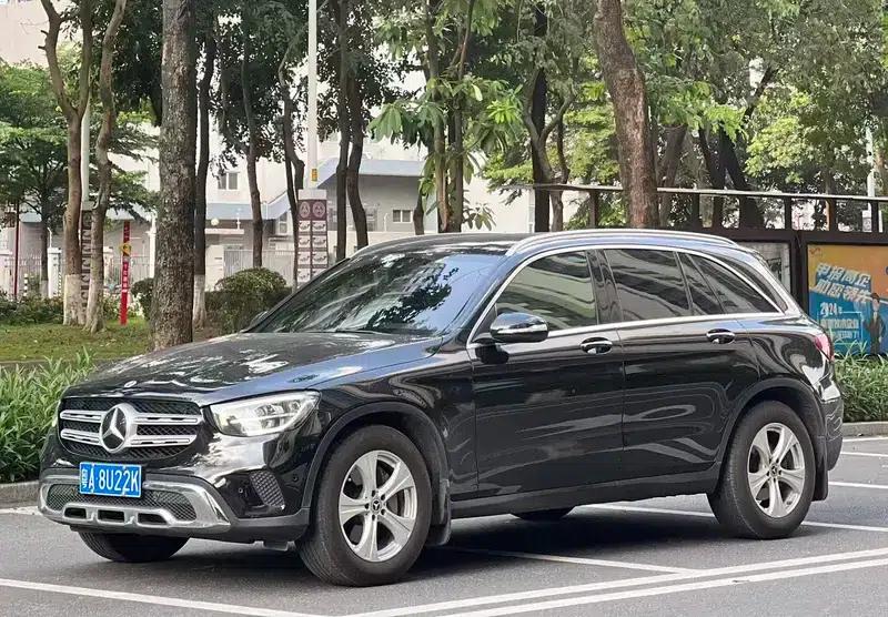 2020 Mercedes-Benz GLC 260 L 4MATIC Dynamic — миниатюра 1