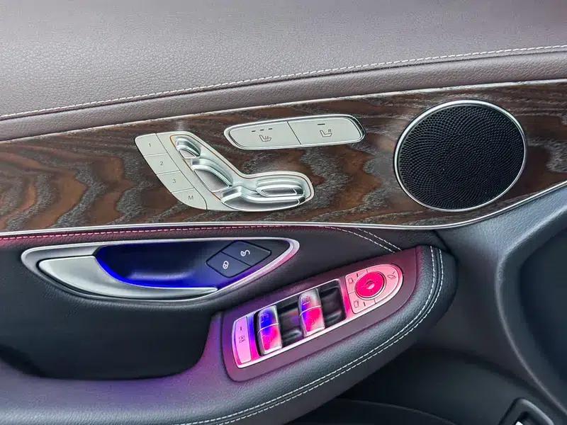 2020 Mercedes-Benz GLC Facelift: GLC 300 L 4MATIC Dynamic — миниатюра 7