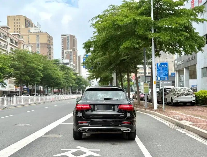 2017 Mercedes-Benz GLC 300 4MATIC Dynamic — миниатюра 5