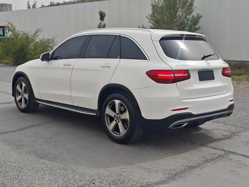 2017 Mercedes-Benz GLC 260 4MATIC Luxury — миниатюра 4