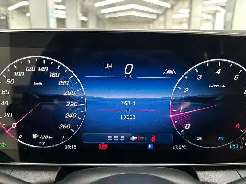2025 Mercedes-Benz GLC Facelift: GLC 300 L 4MATIC Dynamic 5-Seater — миниатюра 10