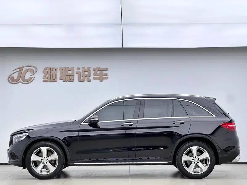 2016 Mercedes-Benz GLC 300 4MATIC Dynamic — миниатюра 3
