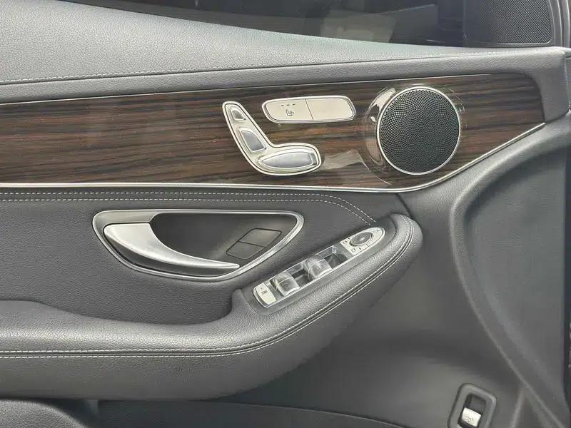 2017 Mercedes-Benz GLC 260 4MATIC Luxury — миниатюра 9