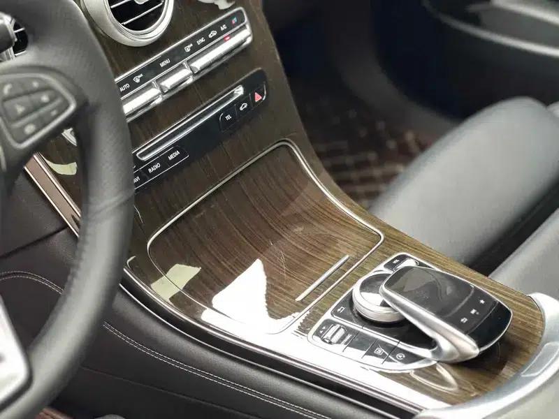 2017 Mercedes-Benz GLC 260 4MATIC Luxury — миниатюра 10