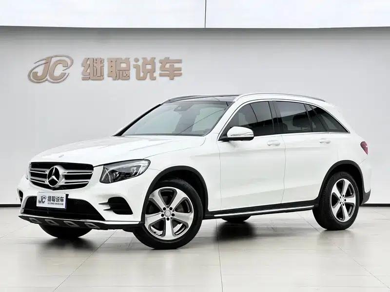 2017 Mercedes-Benz GLC 300 4MATIC Dynamic — миниатюра 1