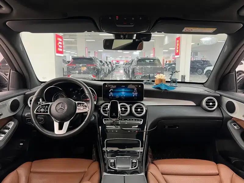 2020 Mercedes-Benz GLC 260 L 4MATIC Dynamic — миниатюра 10