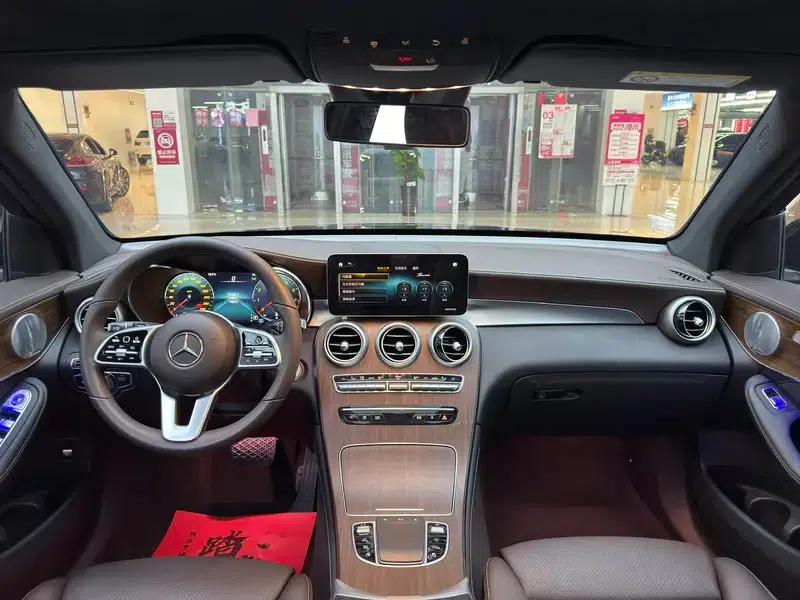 Mercedes-Benz GLC 2020 Facelift GLC 300 L 4MATIC Luxury — миниатюра 10