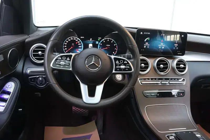 2020 Mercedes-Benz GLC 300 L 4MATIC Dynamic — миниатюра 18