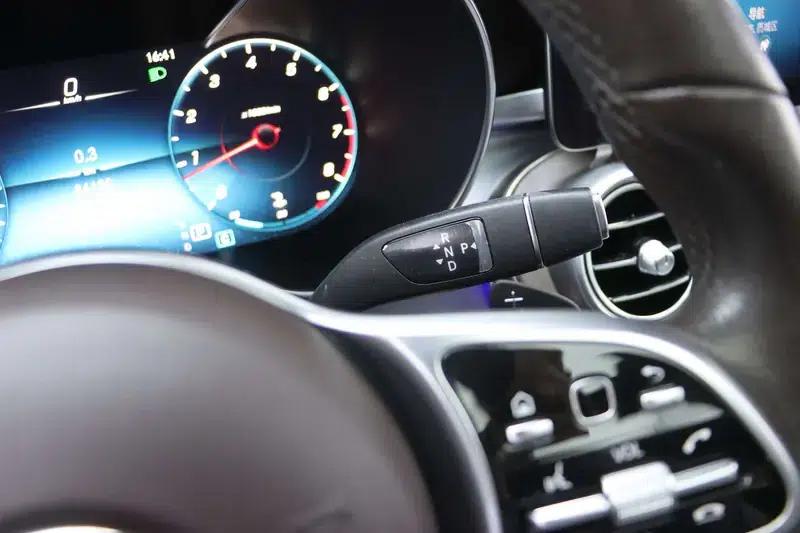 2020 Mercedes-Benz GLC 300 L 4MATIC Dynamic — миниатюра 23