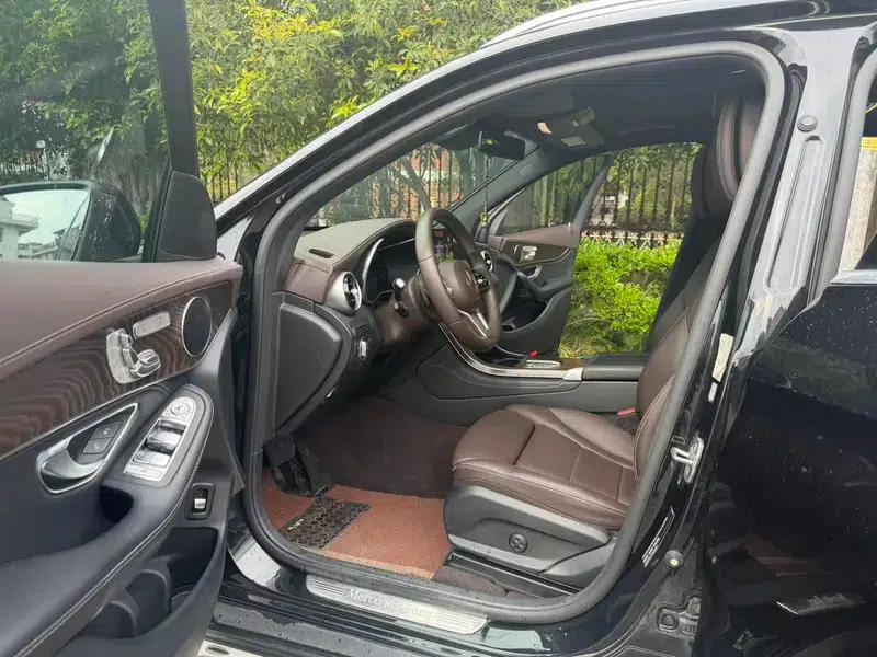 2020 Mercedes-Benz GLC 300 L 4MATIC Dynamic — миниатюра 13