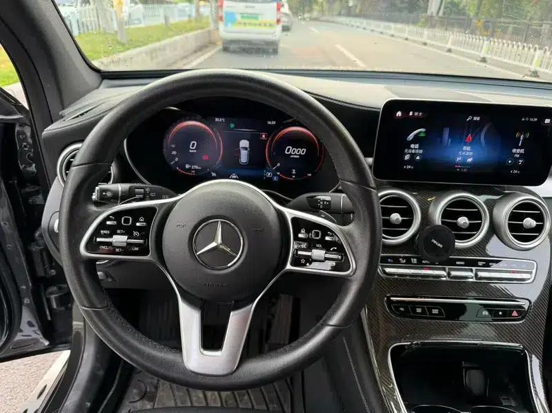 2020 Mercedes-Benz GLC 300 L 4MATIC Dynamic — миниатюра 7