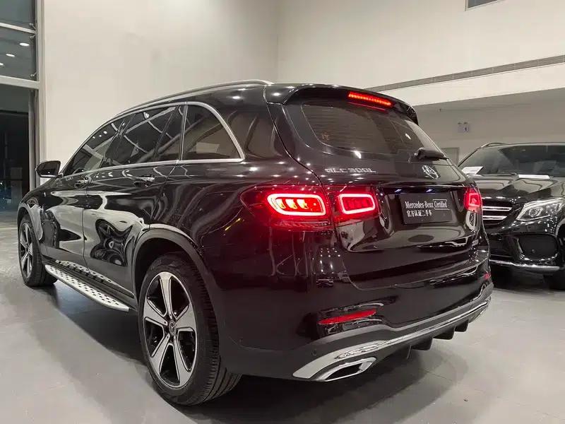 2022 Mercedes-Benz GLC 300 L 4MATIC Dynamic Edition — миниатюра 4