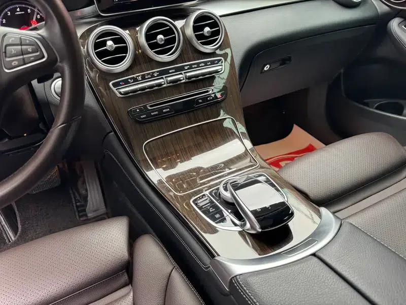 2018 Mercedes-Benz GLC Facelift: GLC 260 4MATIC Luxury — миниатюра 11