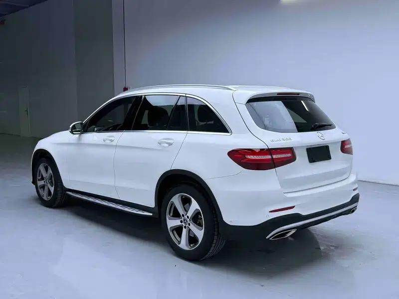 2017 Mercedes-Benz GLC 260 4MATIC Luxury — миниатюра 4