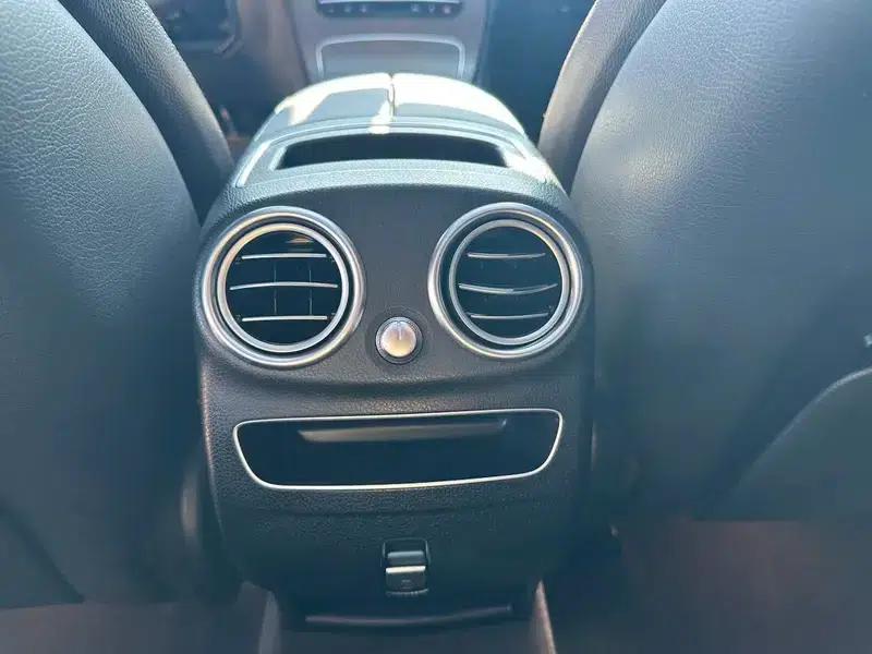 2020 Mercedes-Benz GLC Facelift: GLC 260 L 4MATIC Luxury — миниатюра 8
