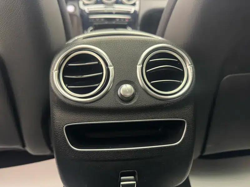 2020 Mercedes-Benz GLC 260 L 4MATIC Dynamic — миниатюра 10
