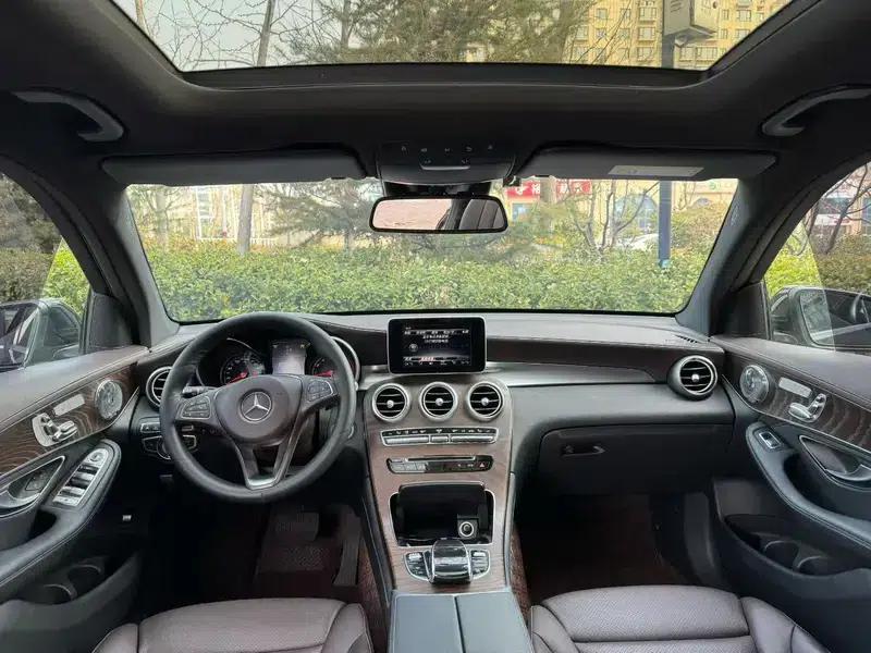 2017 Mercedes-Benz GLC 300 4MATIC Dynamic — миниатюра 5
