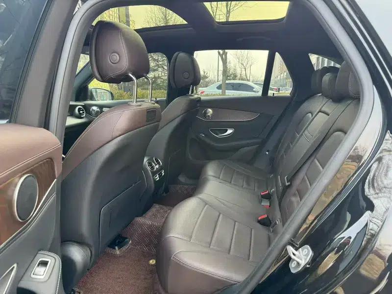 2017 Mercedes-Benz GLC 300 4MATIC Dynamic — миниатюра 7