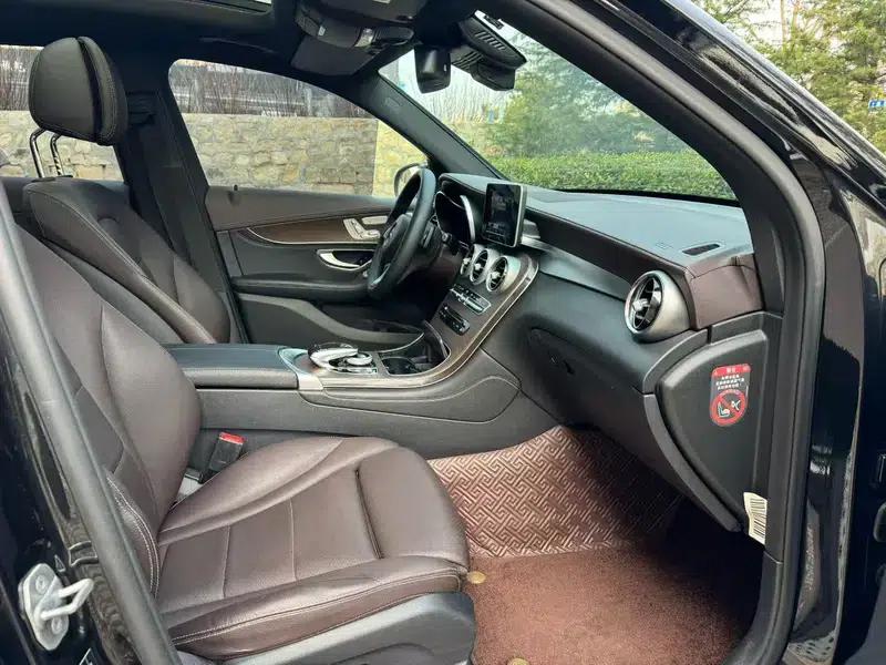2017 Mercedes-Benz GLC 300 4MATIC Dynamic — миниатюра 8