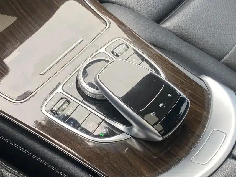 2018 Mercedes-Benz GLC 260 4MATIC Luxury — миниатюра 18