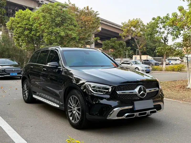 2020 Mercedes-Benz GLC 260 L 4MATIC Dynamic — миниатюра 3