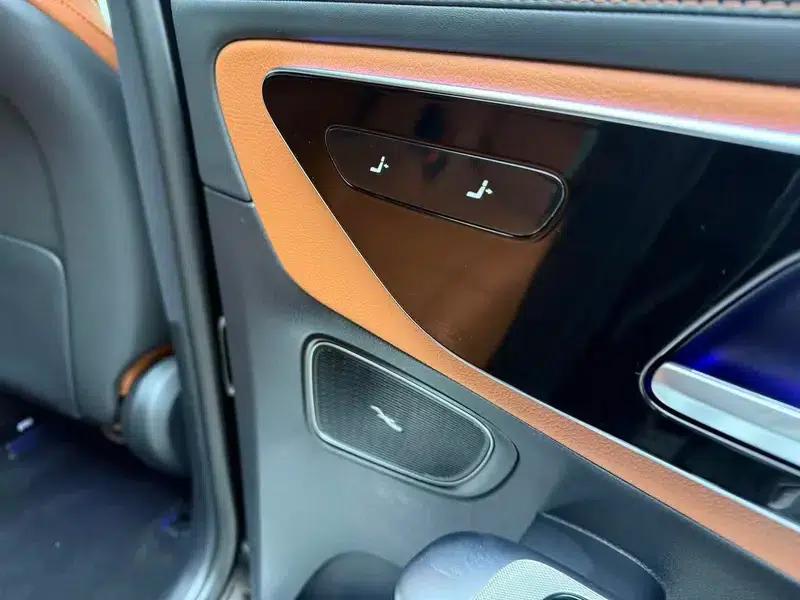 2024 Mercedes-Benz GLC 300 L 4MATIC Dynamic 5-seater — миниатюра 18