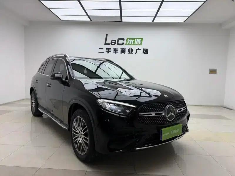 2024 Mercedes-Benz GLC 300 L 4MATIC Dynamic 5-seater — миниатюра 3