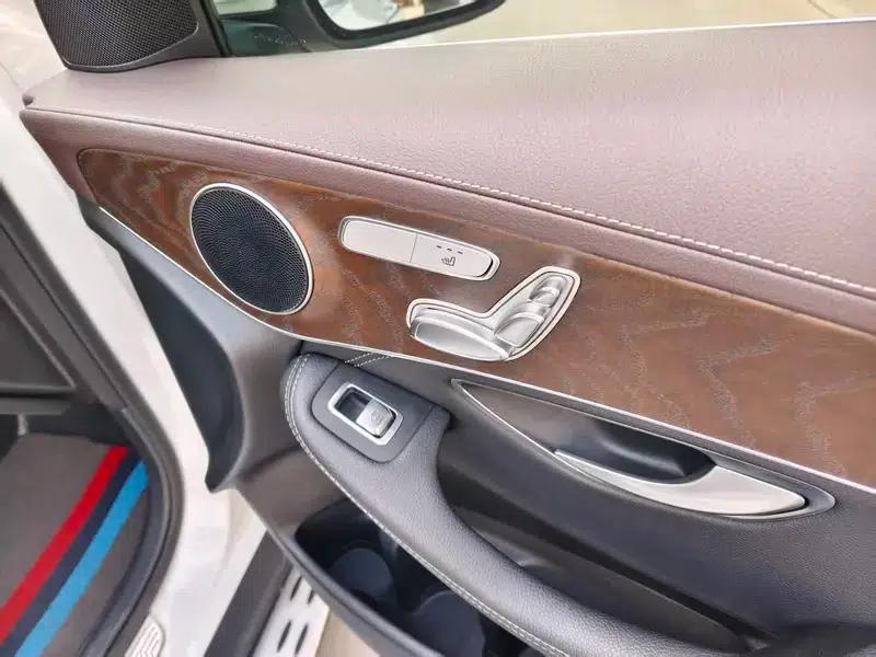 2020 Mercedes-Benz GLC 300 L 4MATIC Dynamic — миниатюра 10