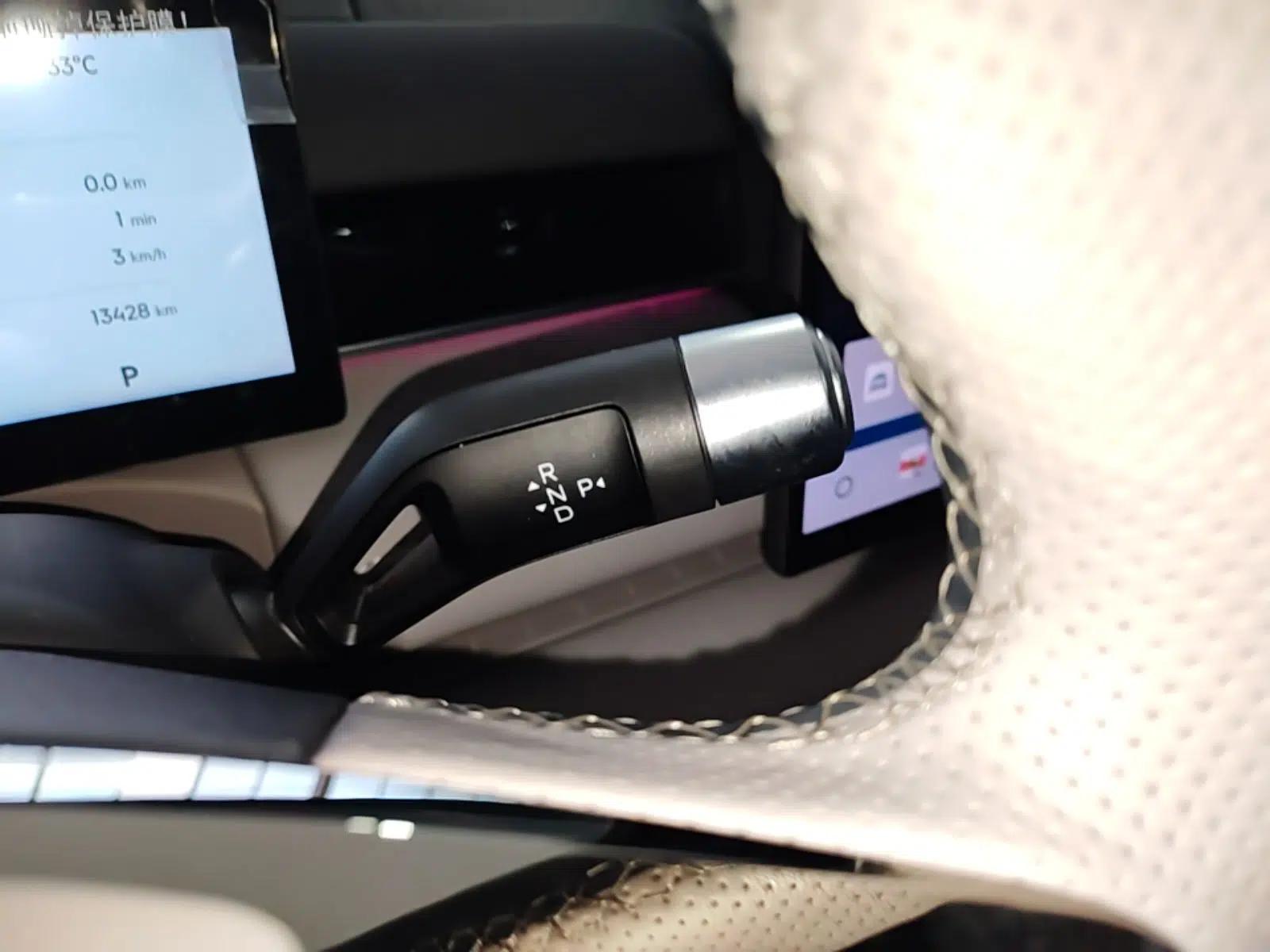 Geely Galaxy 8 2025 130km EM-P Starship Edition — миниатюра 16