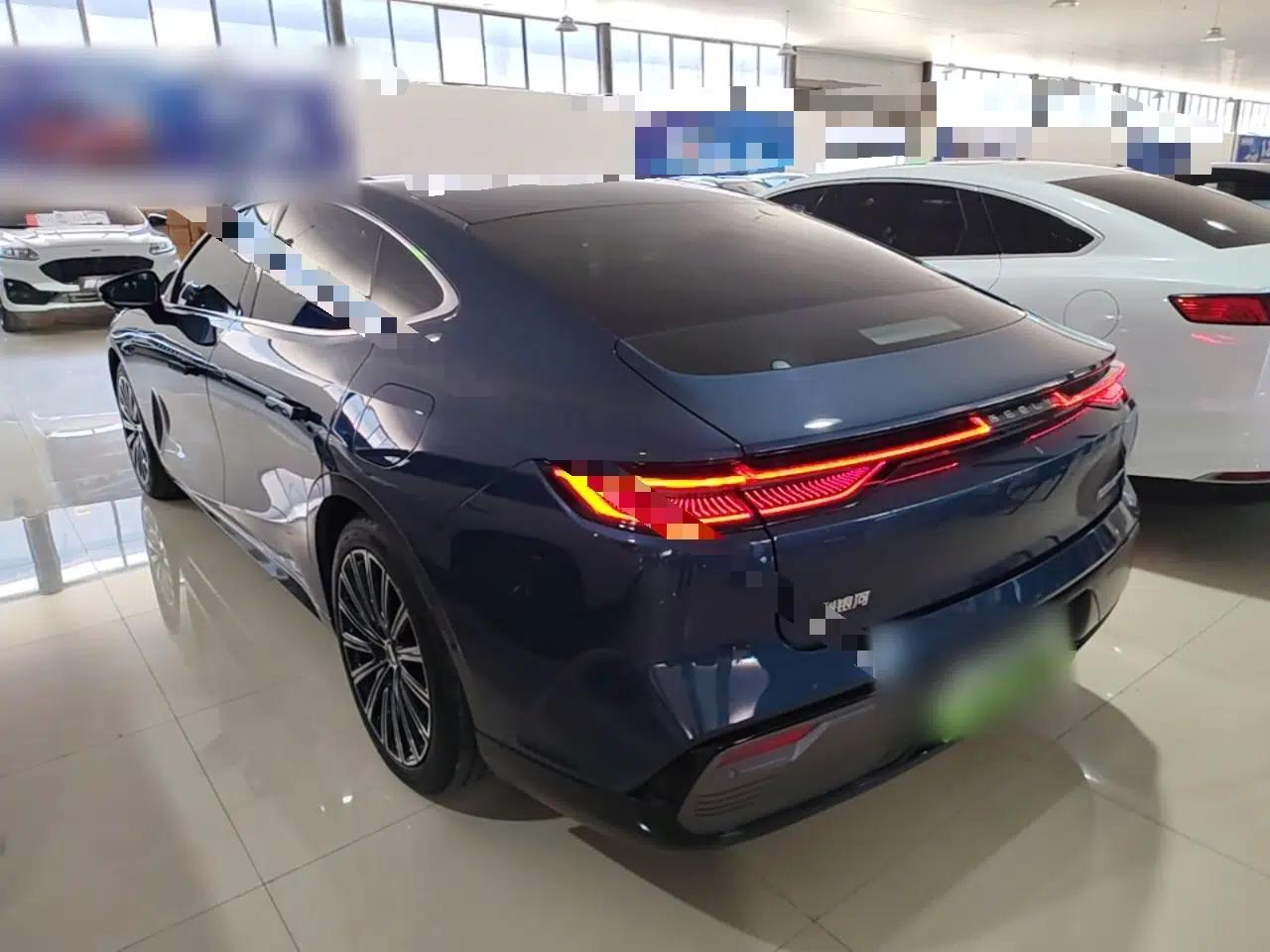 Geely Galaxy 8 2025 130km EM-P Starship Edition — миниатюра 4