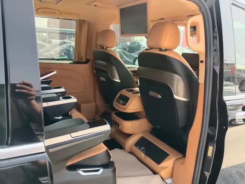2022 Nissan Vito 2.0T Automatic Front-Wheel Drive 7-Seater Factory Custom Edition — миниатюра 6