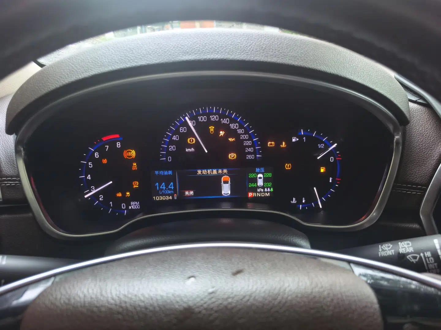 Cadillac SRX 2014 3.0L Leading Model — миниатюра 11