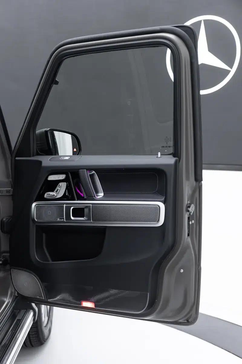 2023 Mercedes-Benz G-Class G 500 — миниатюра 10