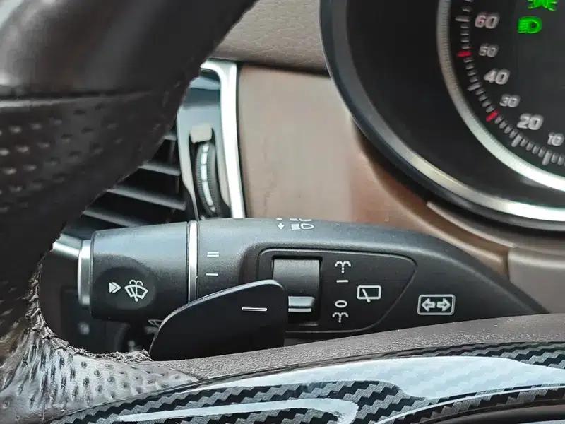 Mercedes-Benz GLE (Imported) 2018 GLE 400 4MATIC Limited Edition — миниатюра 24