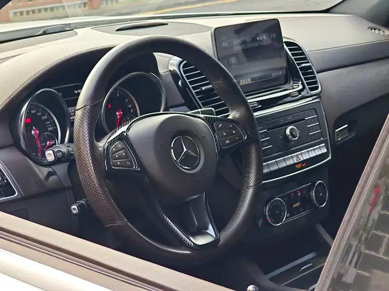 Mercedes-Benz GLE (Imported) 2018 GLE 400 4MATIC Limited Edition — миниатюра 28
