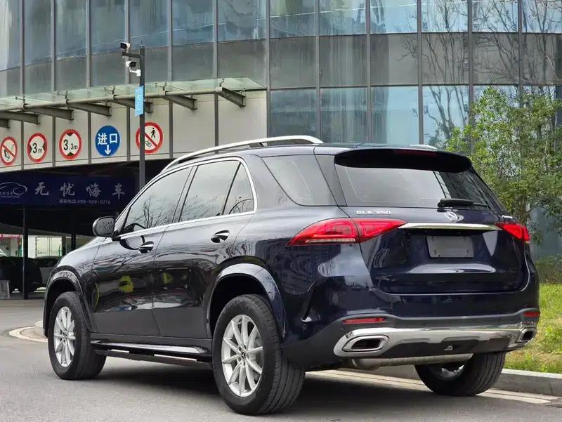 Mercedes-Benz GLE (Imported) 2020 GLE 350 4MATIC Fashion Model — миниатюра 3