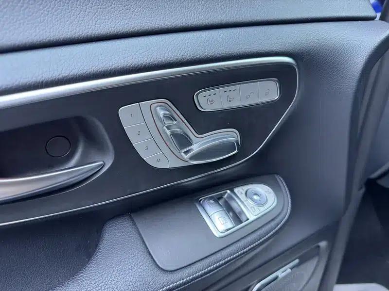 Mercedes-Benz V-Class 2021 V 260 L Long Wheelbase Premium Edition — миниатюра 7