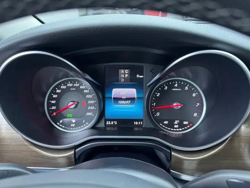 Mercedes-Benz V-Class 2021 V 260 L Long Wheelbase Premium Edition — миниатюра 10