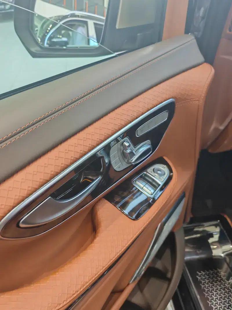 Mercedes-Benz V-Class 2024 V 300 Navigator Edition — миниатюра 3