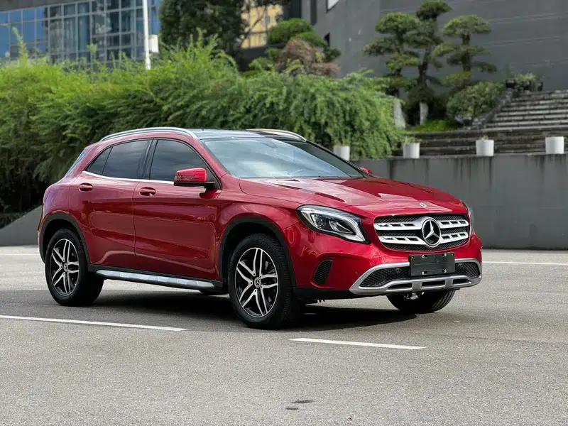2017 Mercedes-Benz GLA 200 Fashion Edition — миниатюра 3