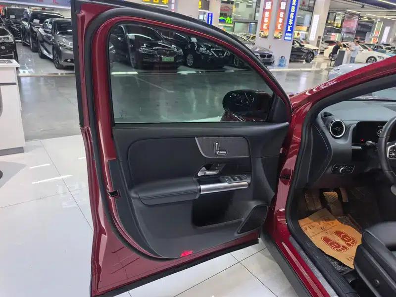 2023 Mercedes-Benz GLA 200 — миниатюра 17