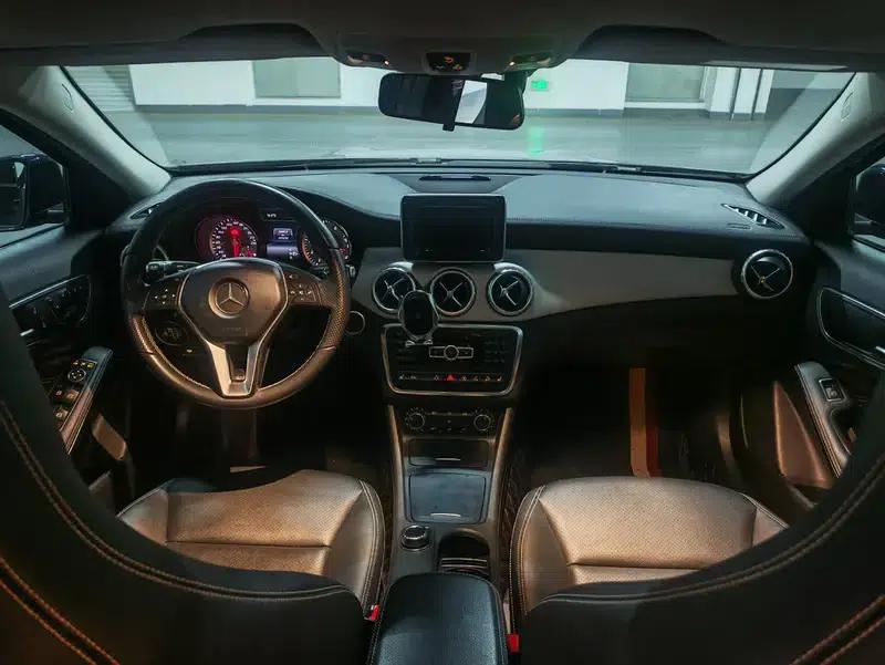 2015 Mercedes-Benz GLA 220 4MATIC Fashion Edition — миниатюра 7