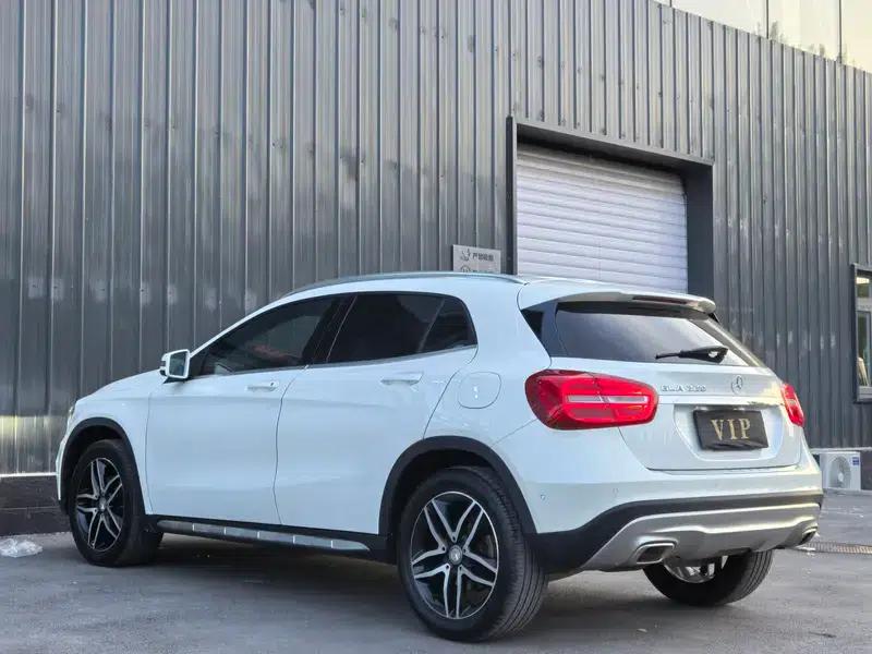 2015 Mercedes-Benz GLA 220 4MATIC Luxury — миниатюра 4