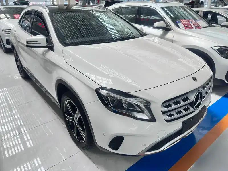 2018 Mercedes-Benz GLA 200 Fashion Edition — миниатюра 3