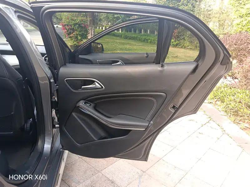 2015 Mercedes-Benz GLA 200 Fashion Edition — миниатюра 18