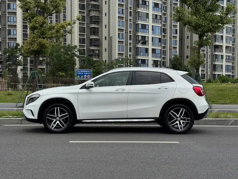 2016 Mercedes-Benz GLA 200 Fashion Edition — миниатюра 3