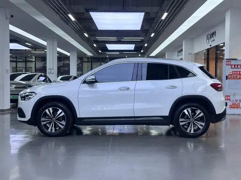 Mercedes-Benz GLA 2022 Facelift GLA 200 — миниатюра 3