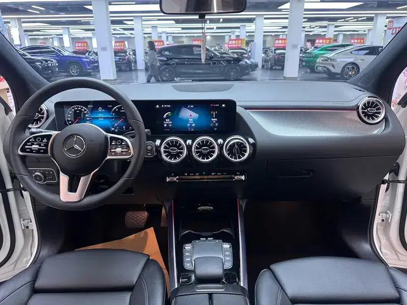Mercedes-Benz GLA 2022 Facelift GLA 200 — миниатюра 10