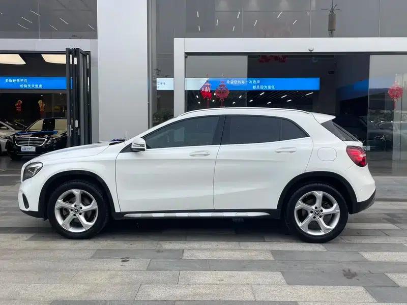 2019 Mercedes-Benz GLA 200 Dynamic — миниатюра 3