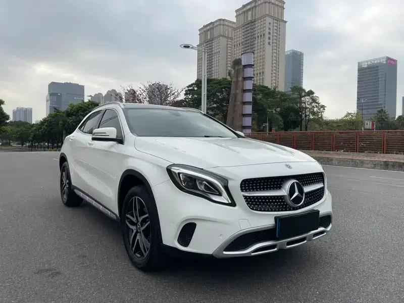 2017 Mercedes-Benz GLA 200 Fashion Edition — миниатюра 3